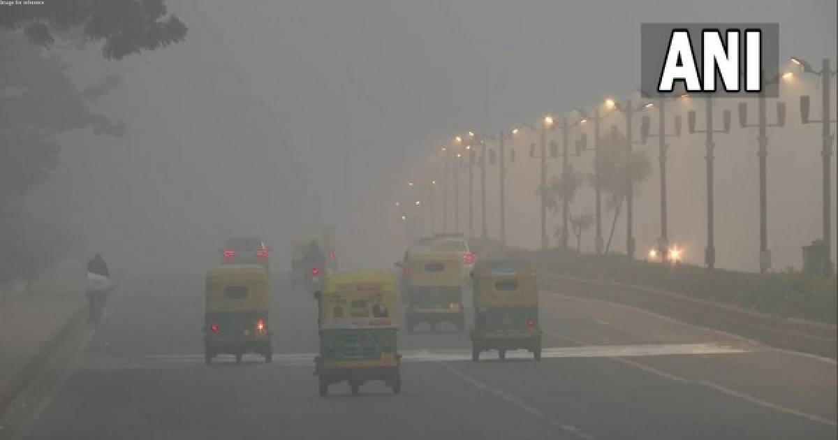 Dense fog, low visibility engulf North India